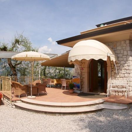Residence Casa Maria Assenza di Brenzone Eksteriør bilde