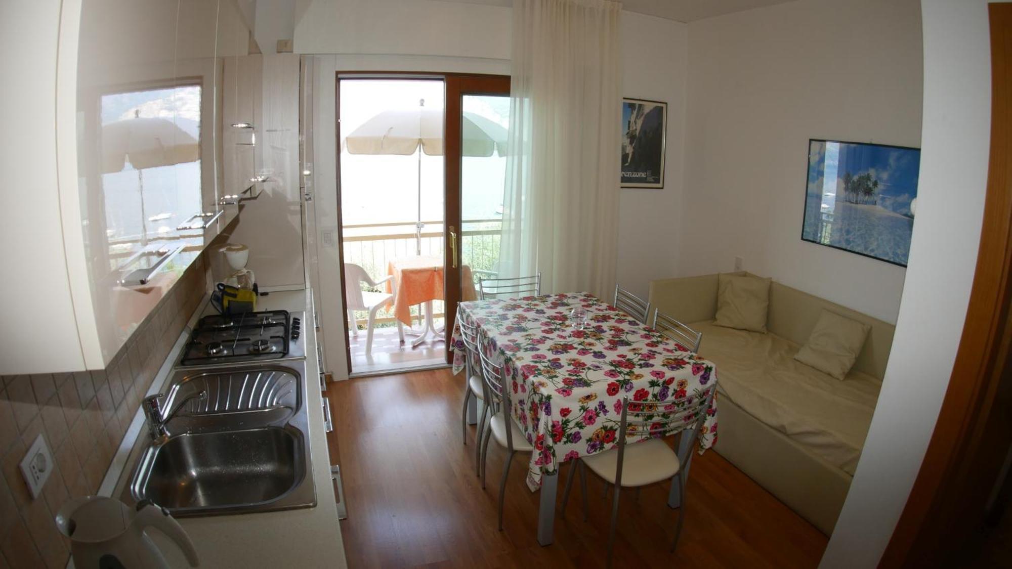 Residence Casa Maria Assenza di Brenzone Eksteriør bilde
