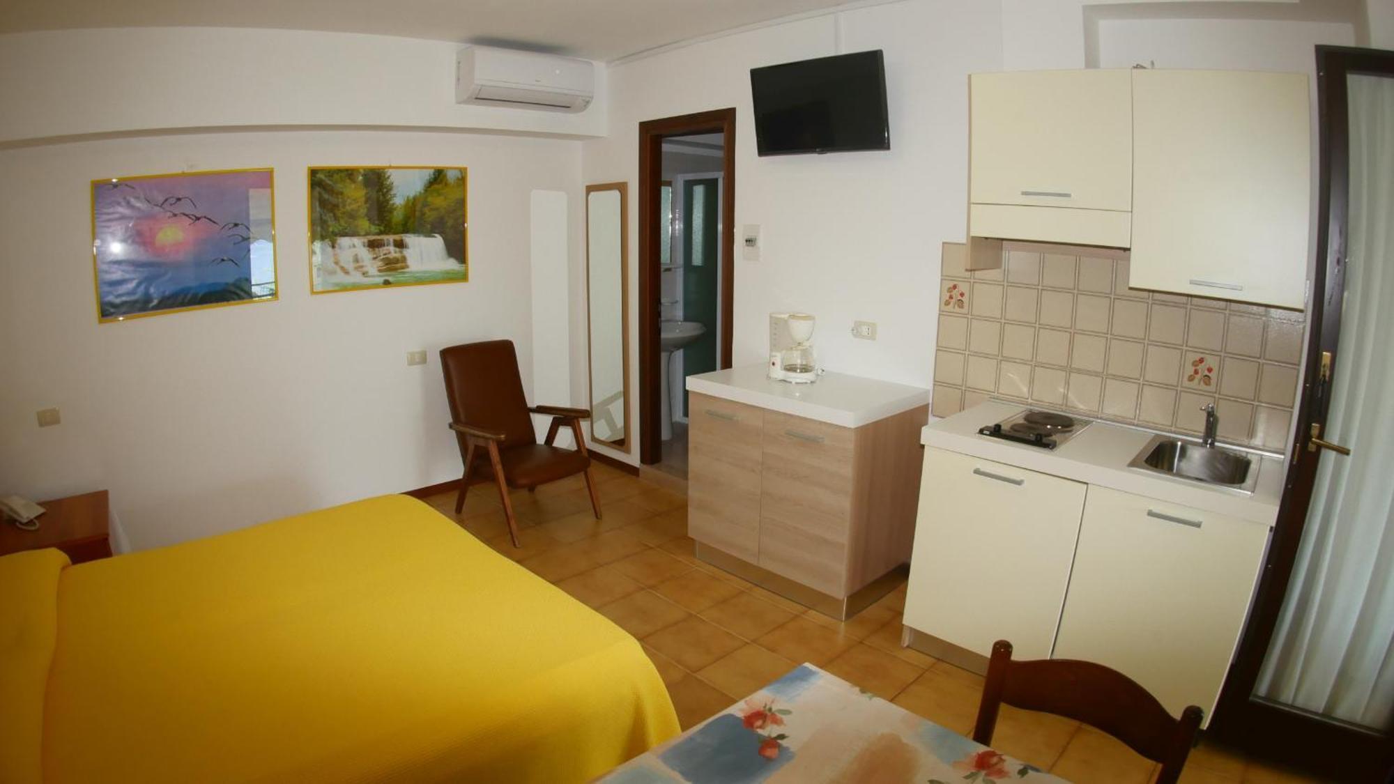 Residence Casa Maria Assenza di Brenzone Eksteriør bilde