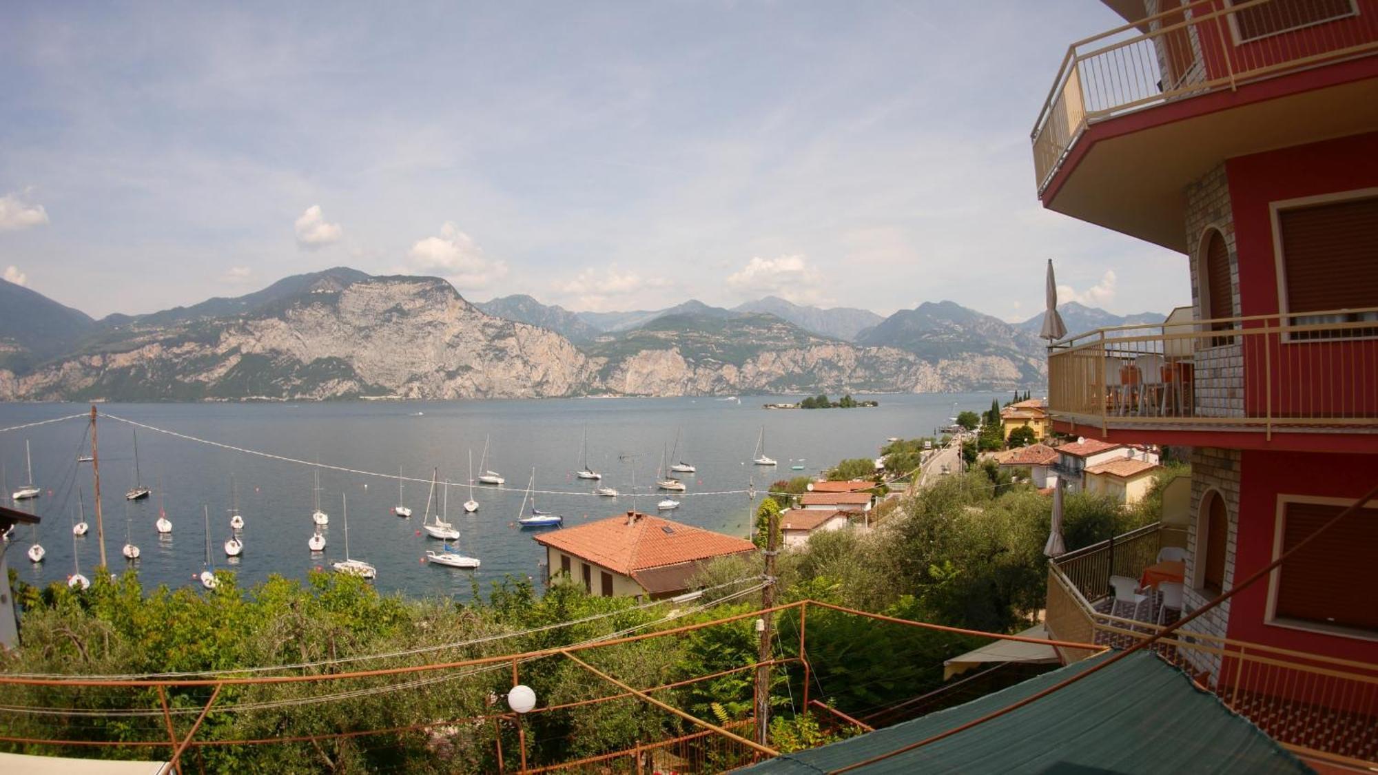 Residence Casa Maria Assenza di Brenzone Eksteriør bilde